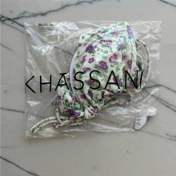 Khassani White and Purple Flowers Bikini Top - Small - Picture 4 of 7